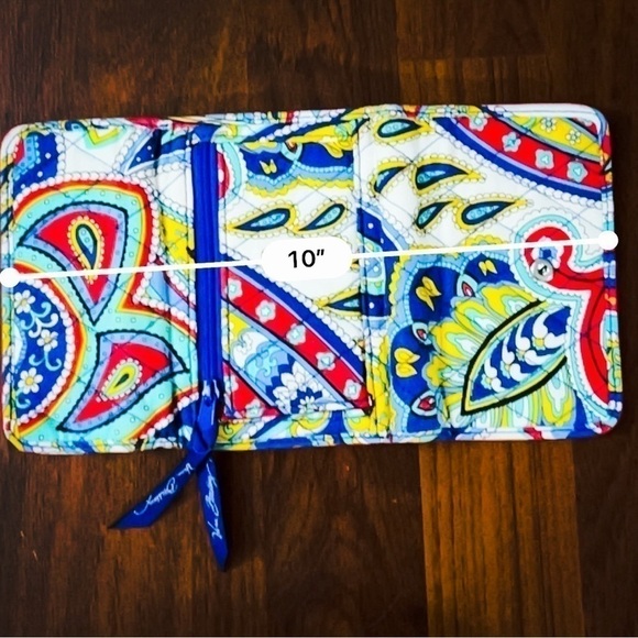 Vera Bradley Marina Paisley Euro Tri Fold Wallet - Picture 5 of 6